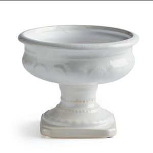 NWT Napa Home & Garden Ansley Footed Bowl 5”!